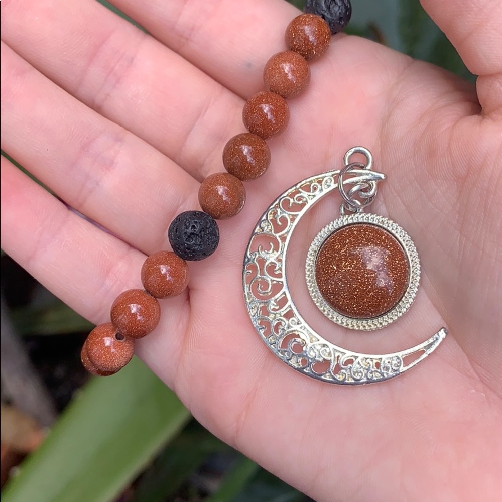 Goldstone Jewelry Set: Moon Pendant & Bracelet - Picture 3 of 4